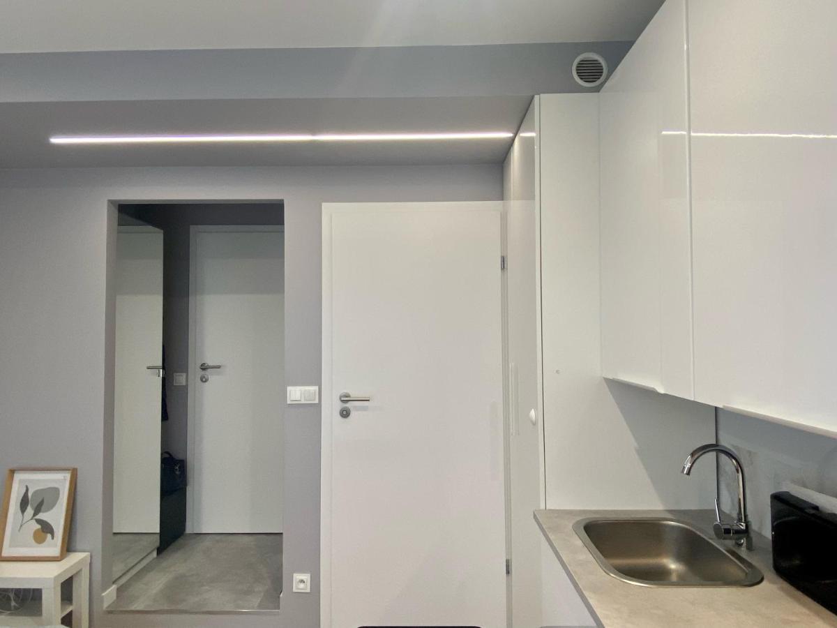 Enes Apartments Legnicka Street A 브로츠와프 외부 사진