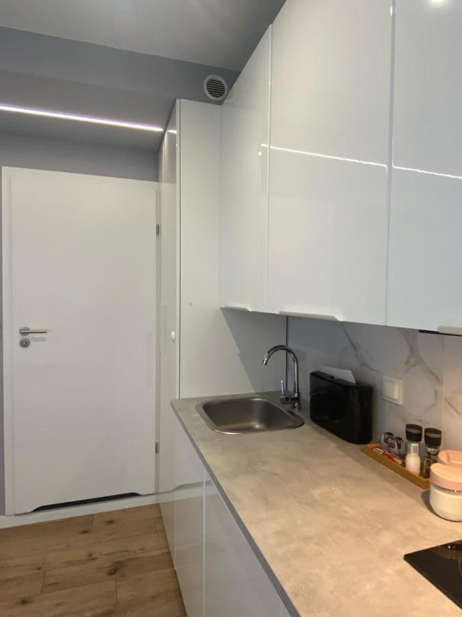 Enes Apartments Legnicka Street A 브로츠와프 외부 사진